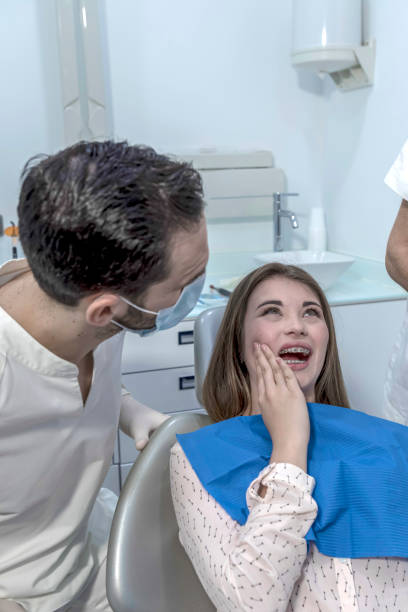 Best Broken or Chipped Tooth Repair in Grottoes, VA
